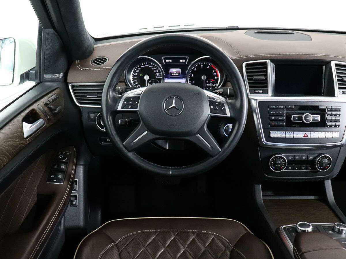 Mercedes-Benz GL-Класс 2013 года с пробегом. Фото: #16