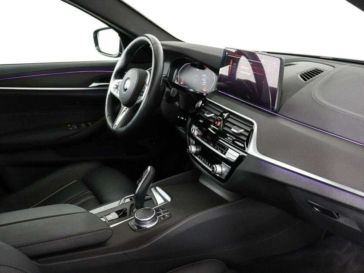 BMW 5 серии 2020 года с пробегом. Фото: #6