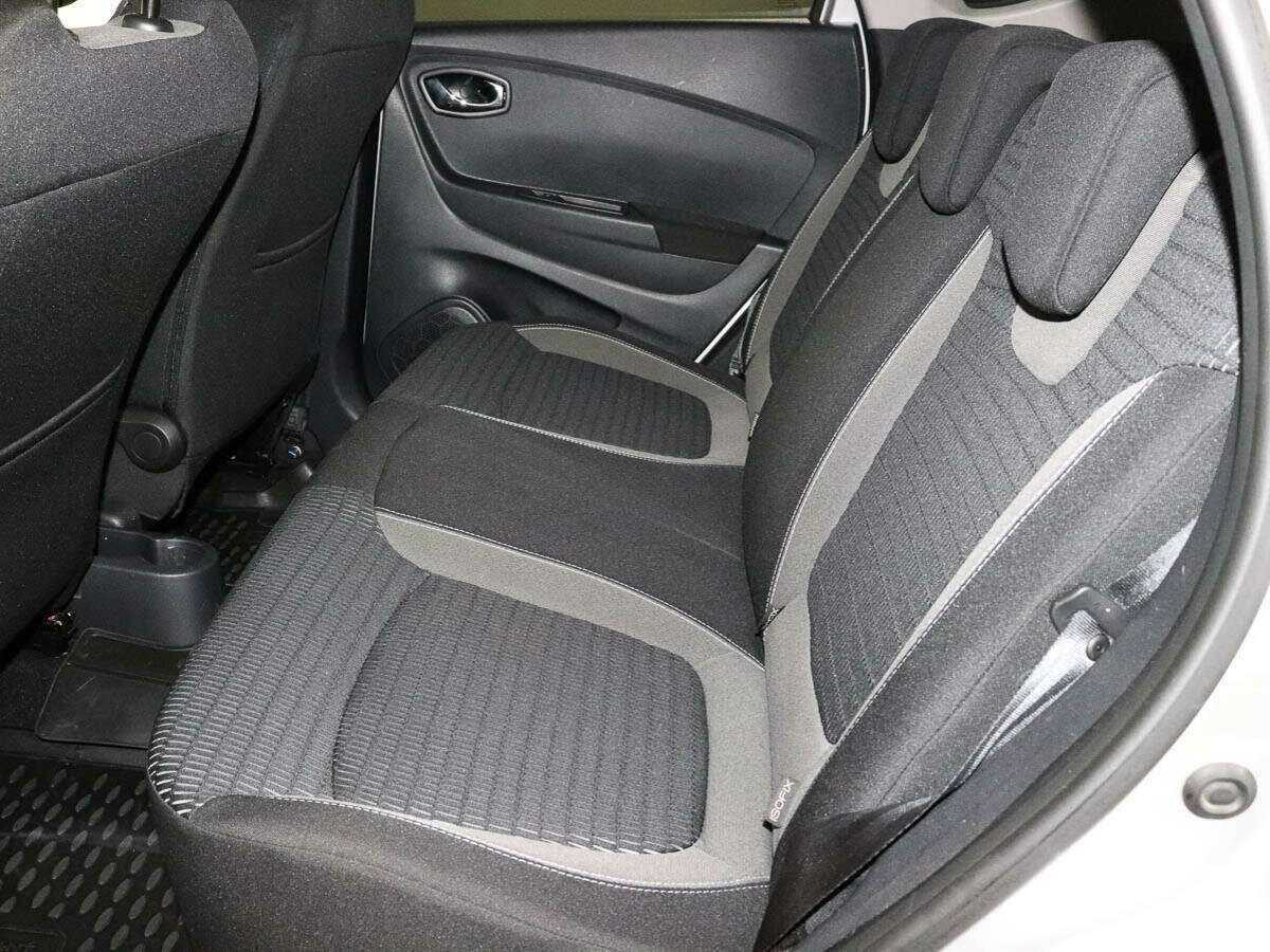 Б/У Рено Каптюр 2017 года. Фото: #8