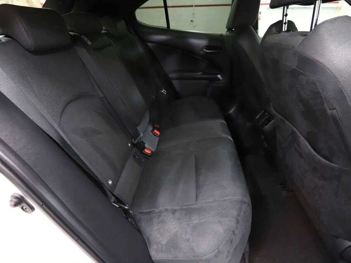 Lexus UX 2019 года с пробегом. Фото: #13