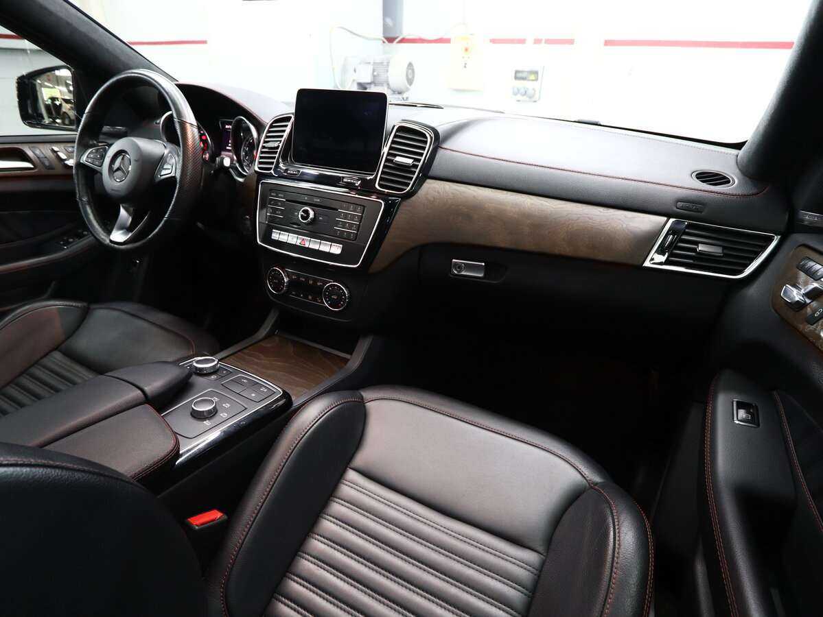 Mercedes-Benz GLE Coupe AMG 2017 года с пробегом. Фото: #18