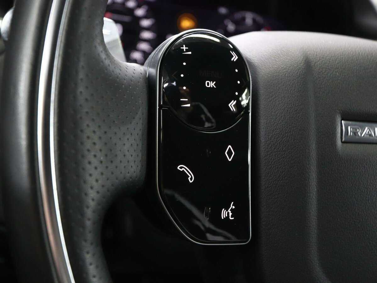 Land Rover Range Rover Velar 2019 года с пробегом. Фото: #18