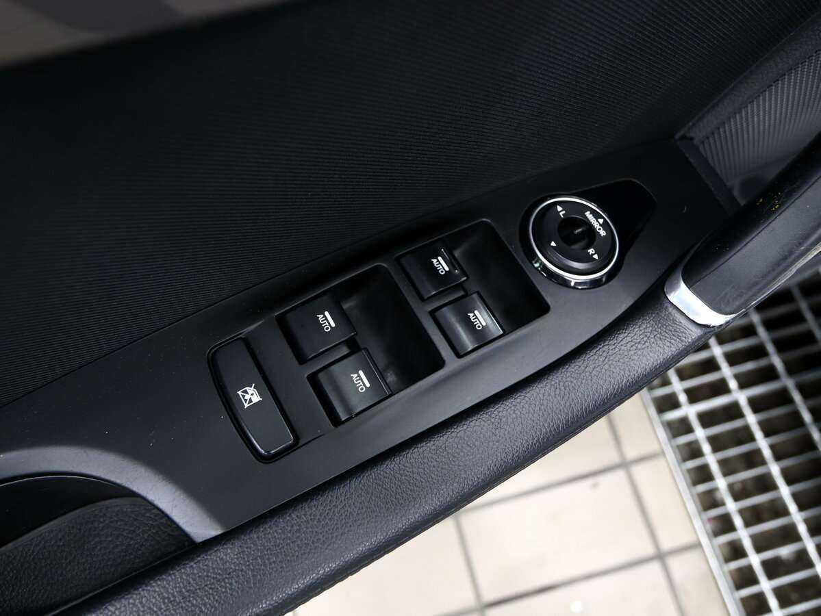 Б/У Хендай ай40 2014 года. Фото: #8