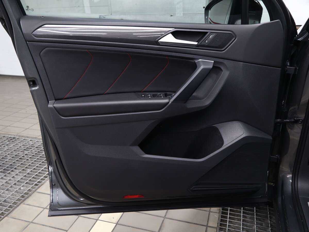 Volkswagen Tiguan 2021 года с пробегом. Фото: #5