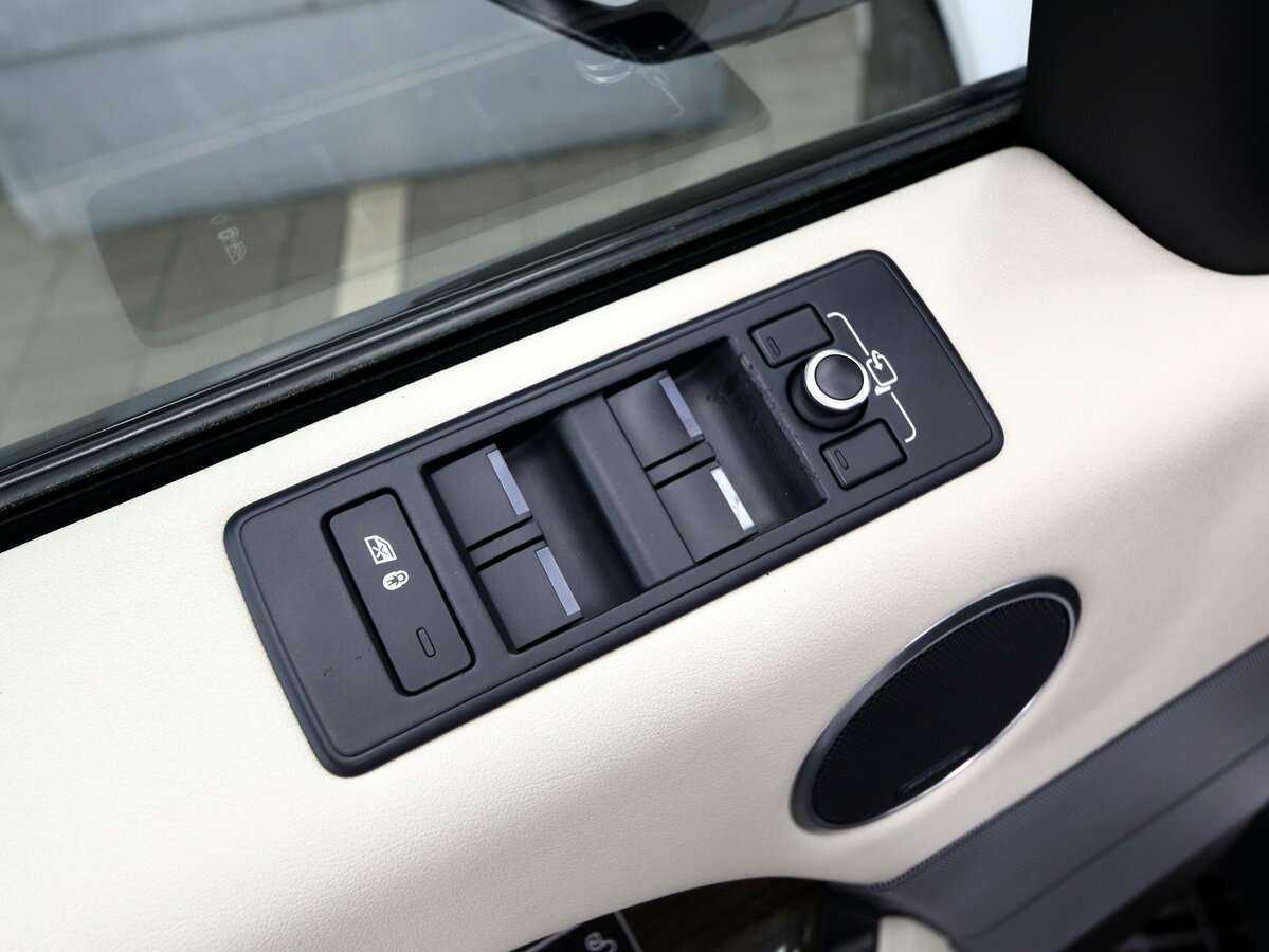 Land Rover Range Rover Sport 2017 года с пробегом. Фото: #6