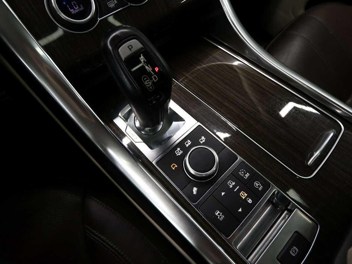 Land Rover Range Rover Sport 2017 года с пробегом. Фото: #17