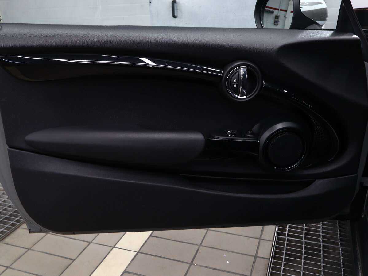 Mini Hatch 2016 года с пробегом. Фото: #4