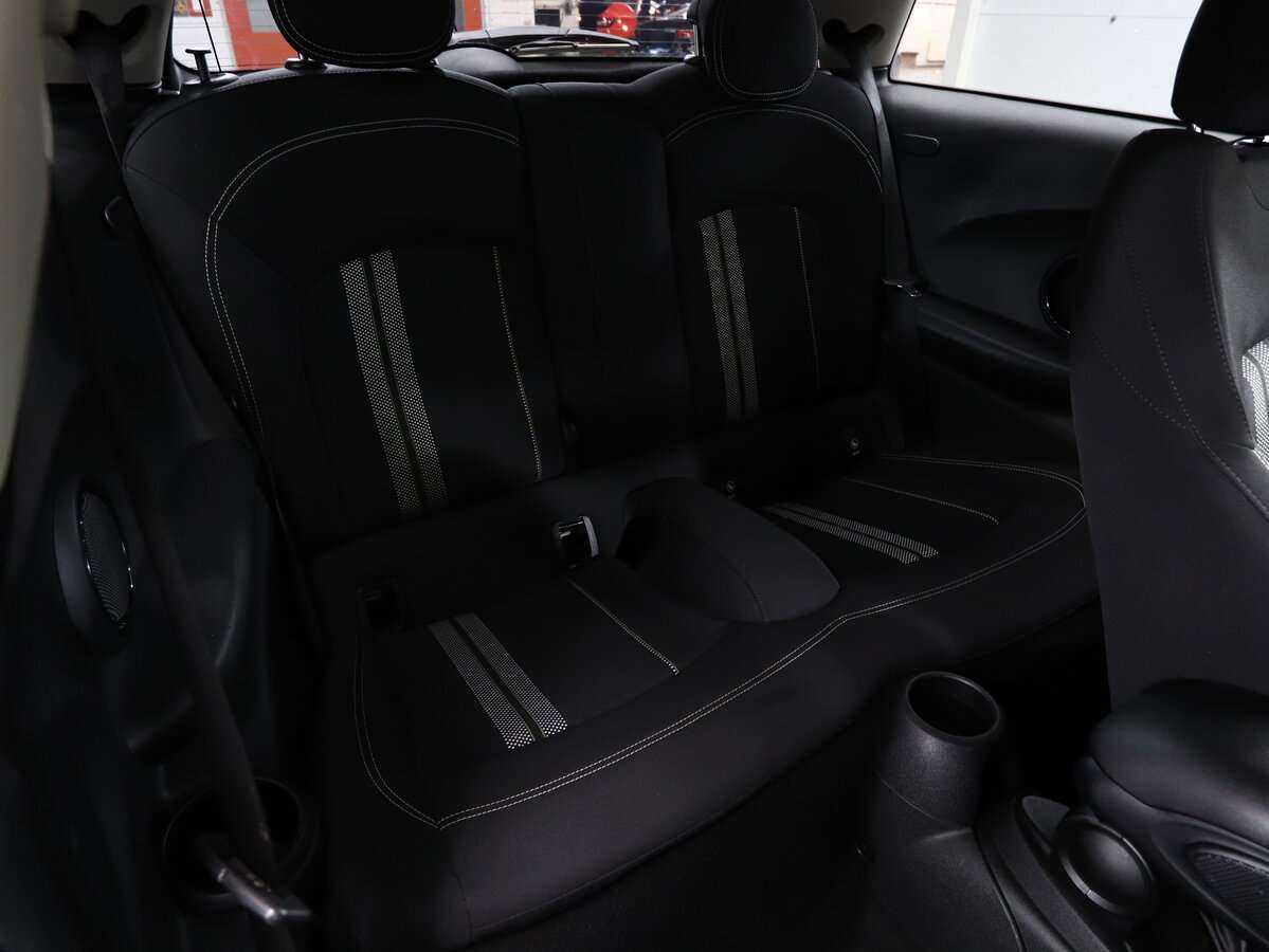 Mini Hatch 2016 года с пробегом. Фото: #10