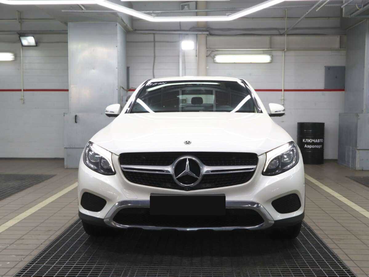 Mercedes-Benz GLC Coupe 2018 года с пробегом. Фото: #2