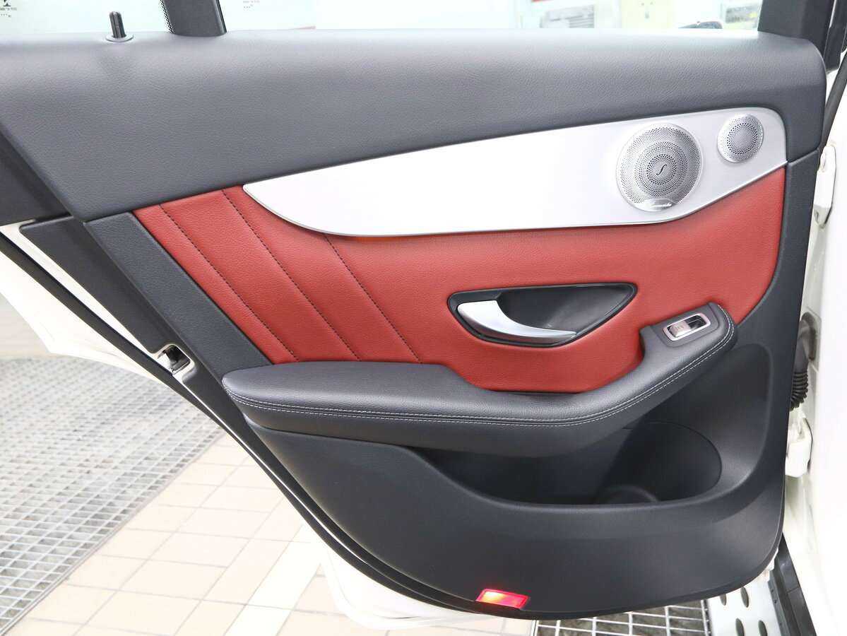 Mercedes-Benz GLC Coupe 2018 года с пробегом. Фото: #9