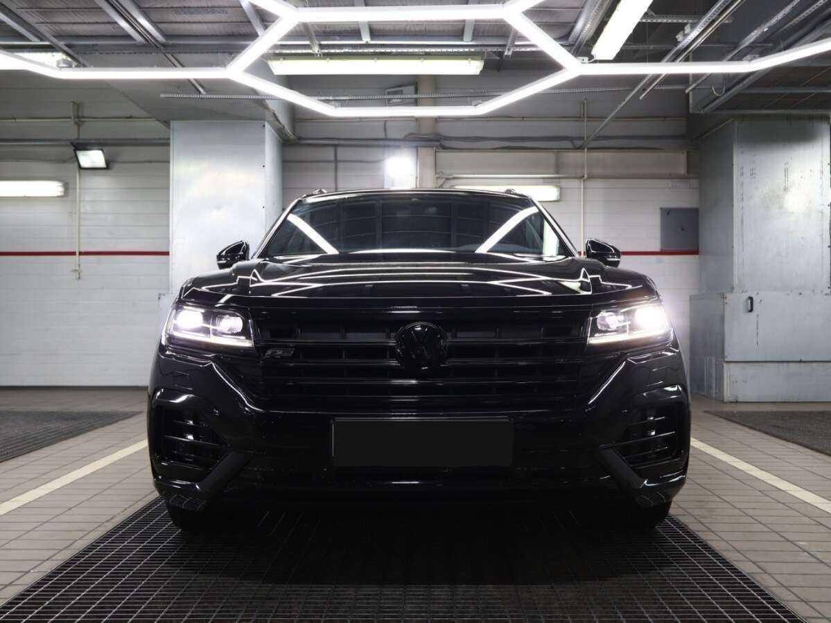 Volkswagen Touareg 2019 года с пробегом. Фото: #2