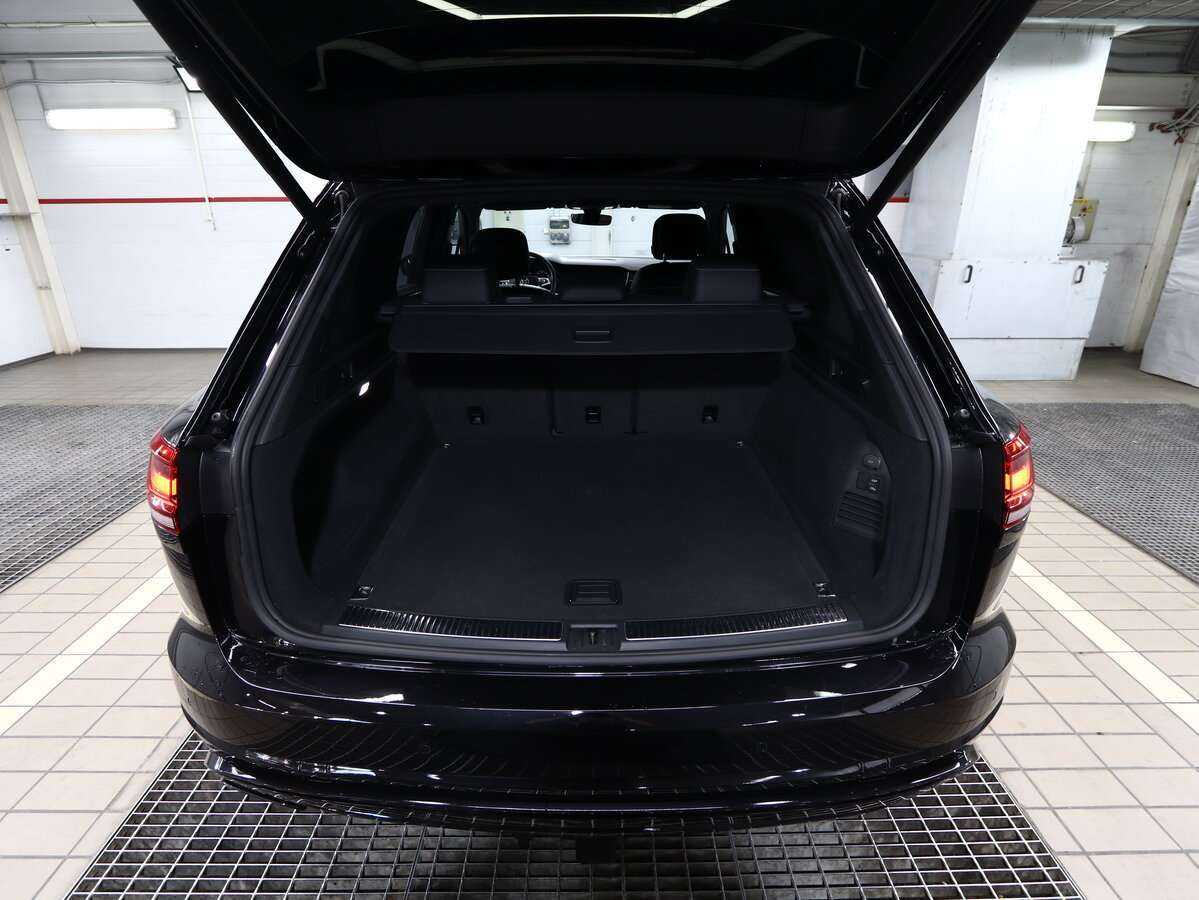 Volkswagen Touareg 2019 года с пробегом. Фото: #4