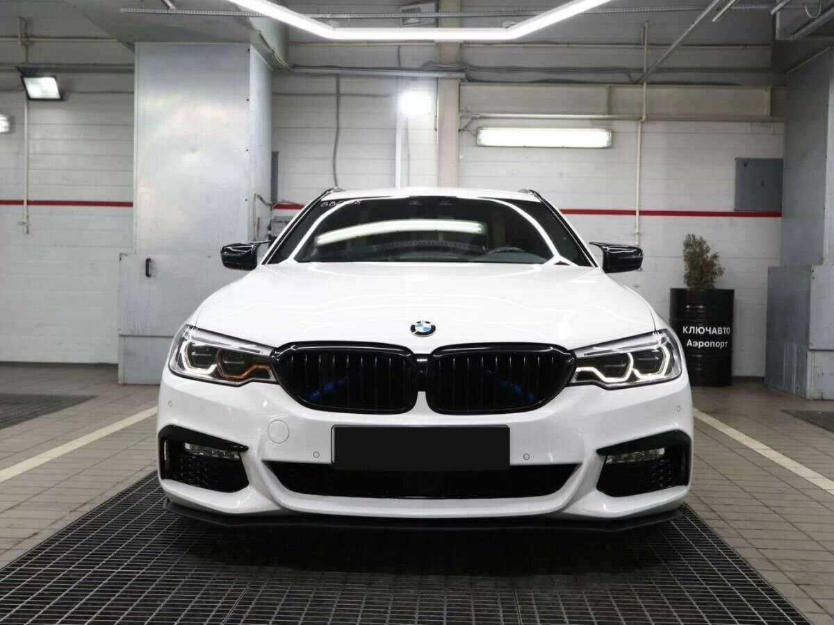 BMW 5 серии 2018 года с пробегом. Фото: #2