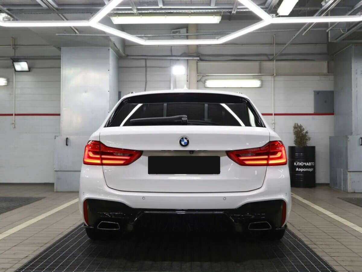 BMW 5 серии 2018 года с пробегом. Фото: #3