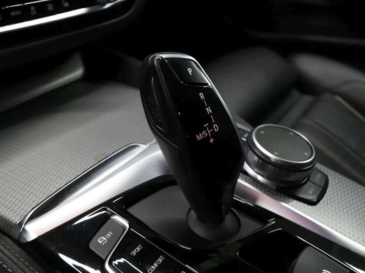 BMW 5 серии 2018 года с пробегом. Фото: #9