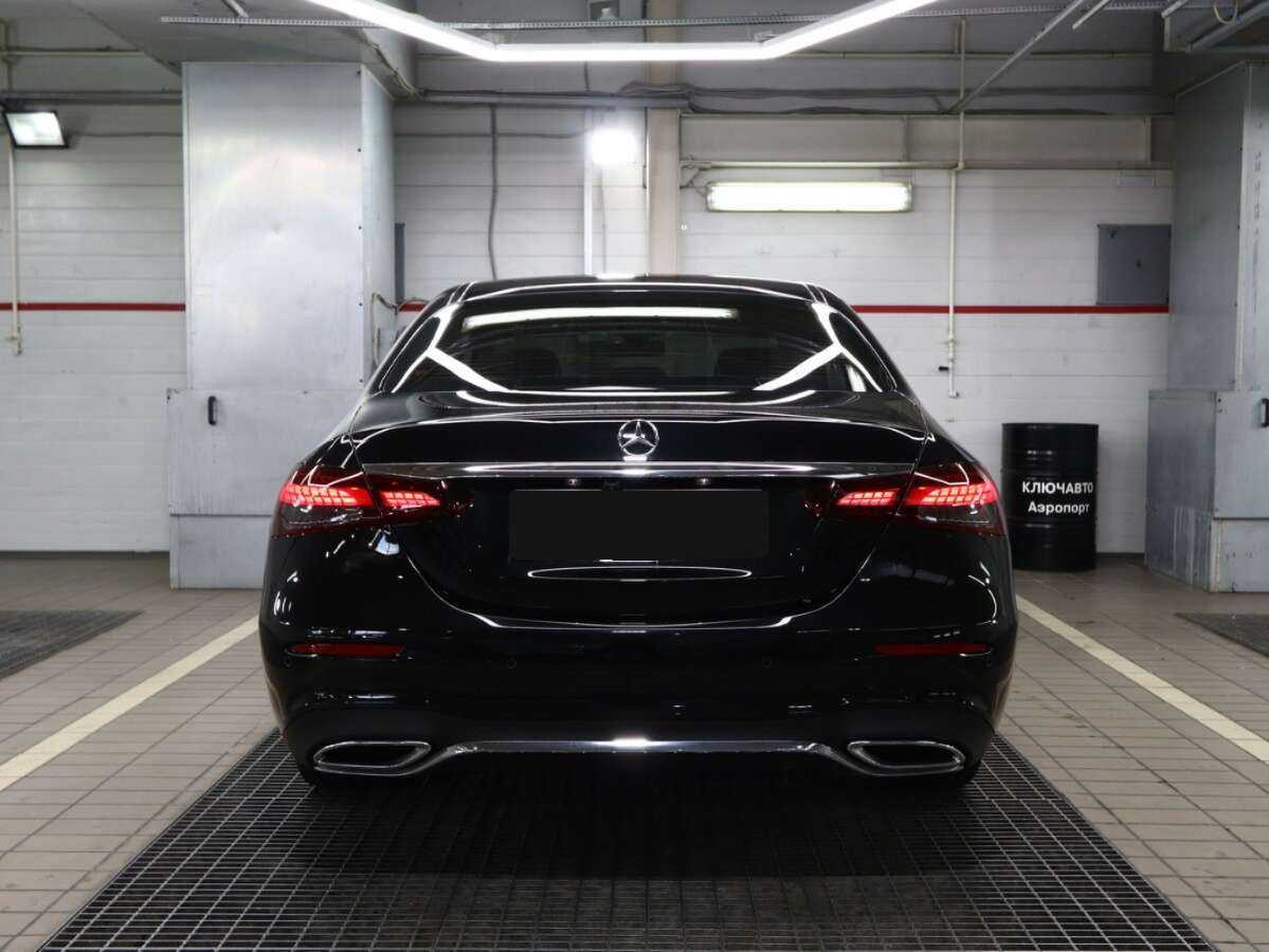 Mercedes-Benz E-Класс 2021 года с пробегом. Фото: #3