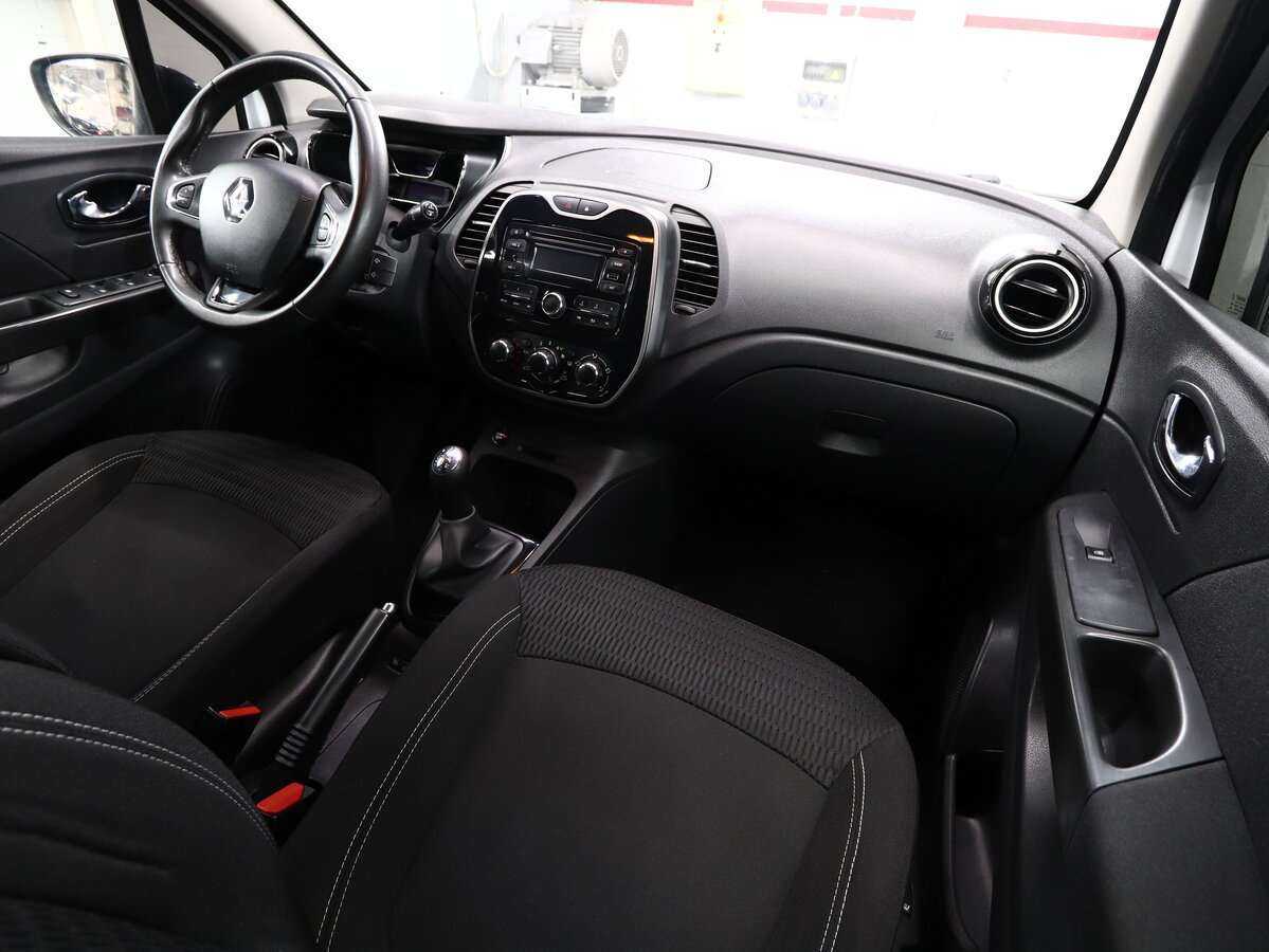 Б/У Рено Каптюр 2017 года. Фото: #10