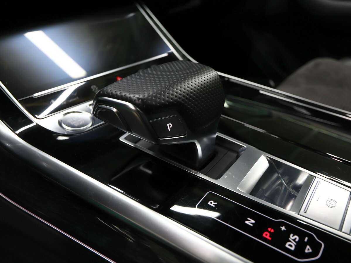 Audi Q8 2018 года с пробегом. Фото: #8