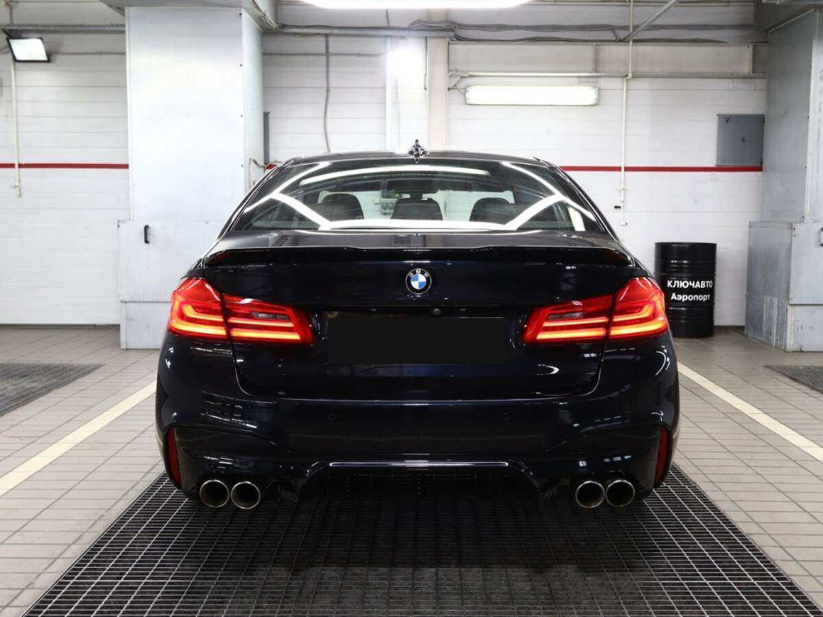 BMW 5 серии 2019 года с пробегом. Фото: #3