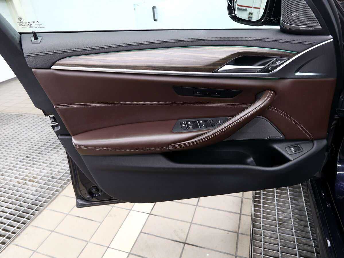 BMW 5 серии 2019 года с пробегом. Фото: #7
