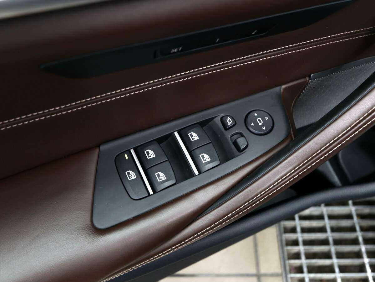 BMW 5 серии 2019 года с пробегом. Фото: #8