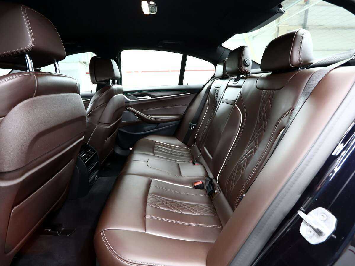 BMW 5 серии 2019 года с пробегом. Фото: #9