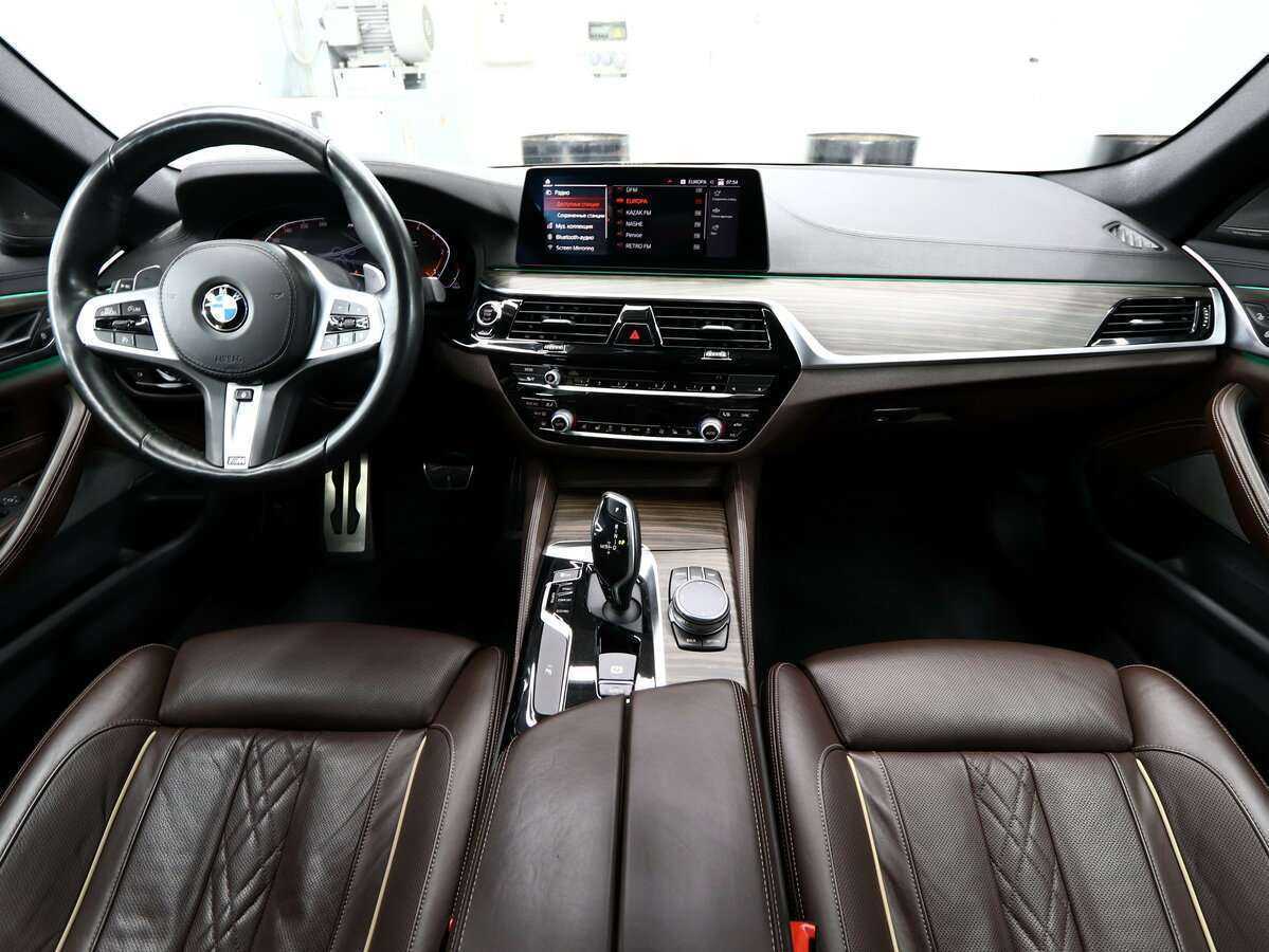 BMW 5 серии 2019 года с пробегом. Фото: #14