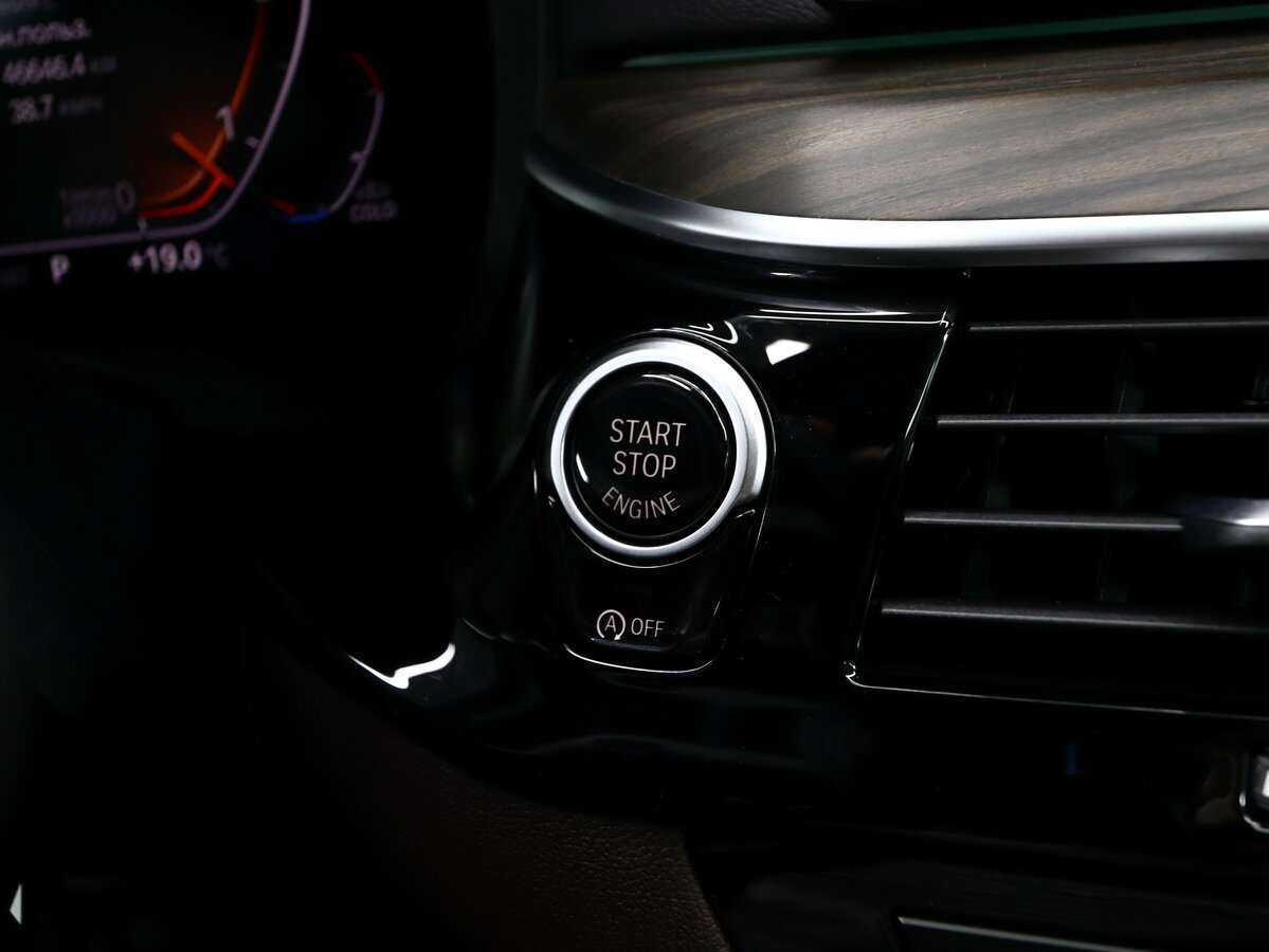 BMW 5 серии 2019 года с пробегом. Фото: #18