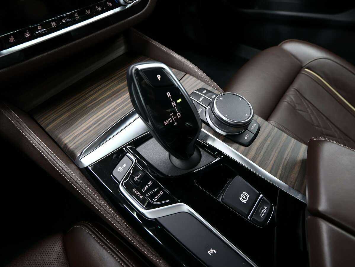 BMW 5 серии 2019 года с пробегом. Фото: #21