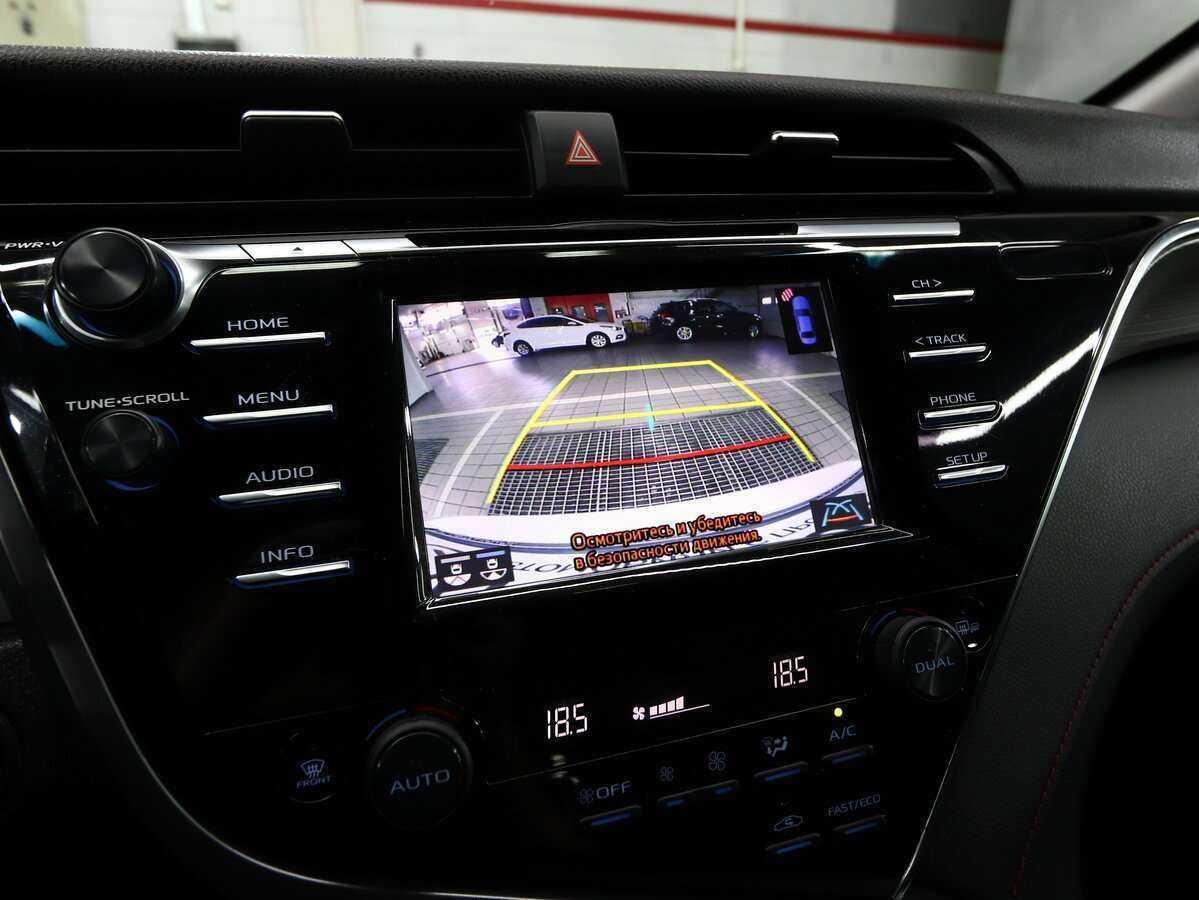Toyota Camry 2020 года с пробегом. Фото: #18
