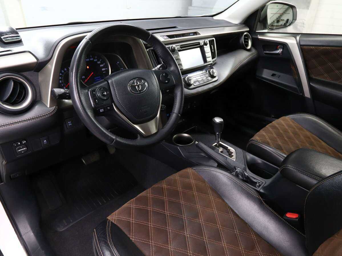 Toyota RAV4 2014 года с пробегом. Фото: #7