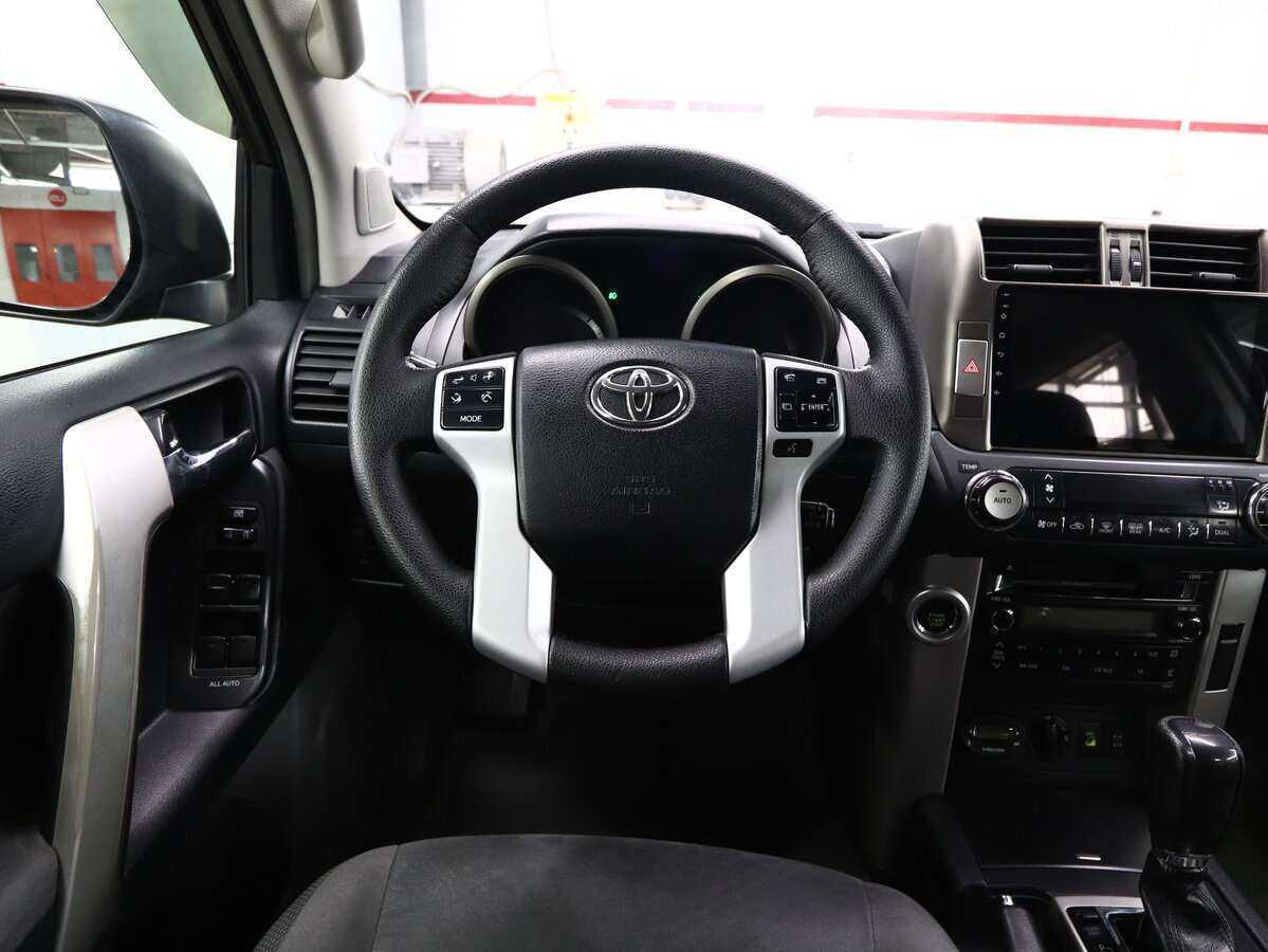 Toyota Land Cruiser Prado 2013 года с пробегом. Фото: #10