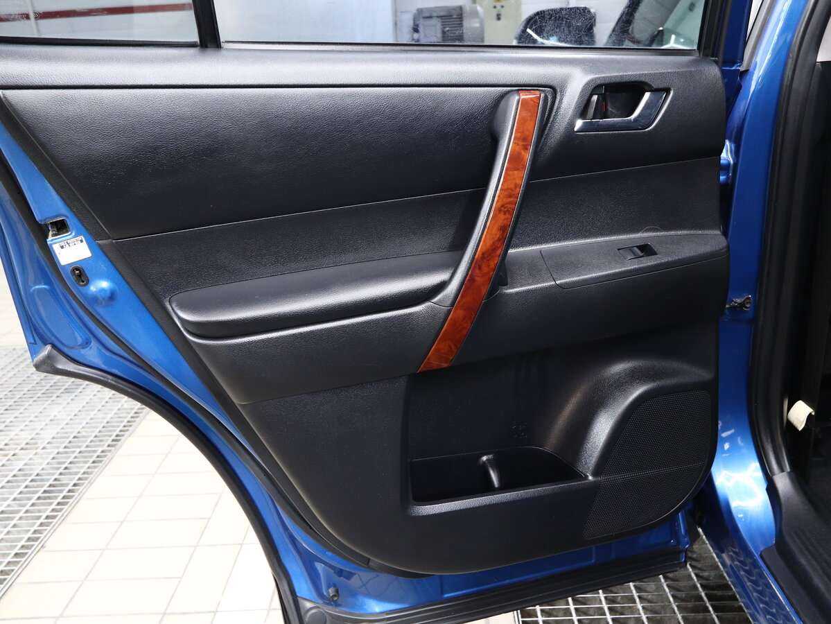 Toyota Highlander 2011 года с пробегом. Фото: #10