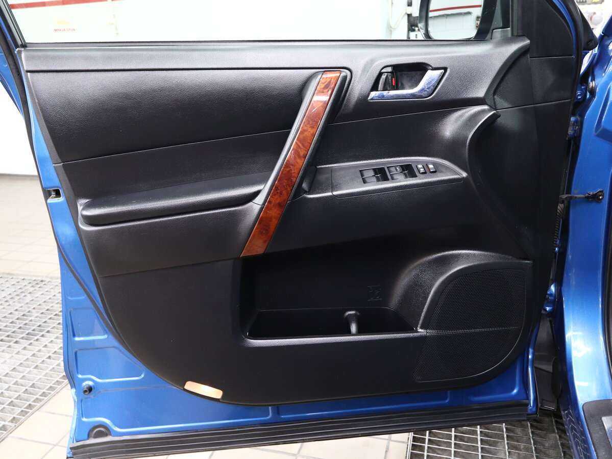 Toyota Highlander 2011 года с пробегом. Фото: #11