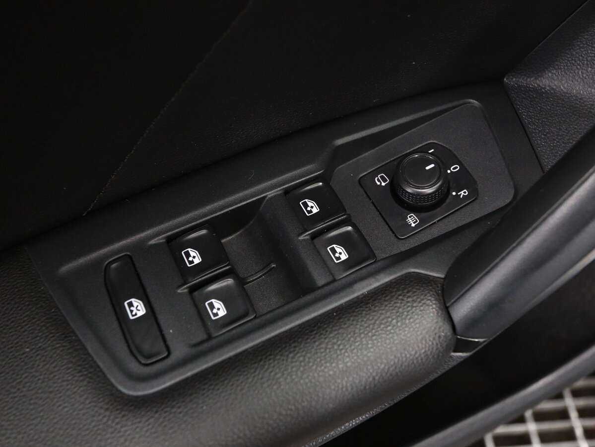 Volkswagen Tiguan 2019 года с пробегом. Фото: #7