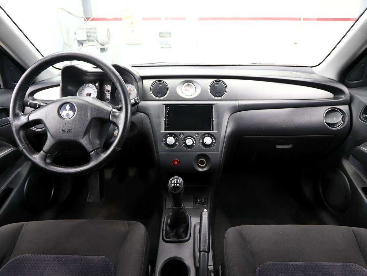 Mitsubishi Outlander 2005 года с пробегом. Фото: #14