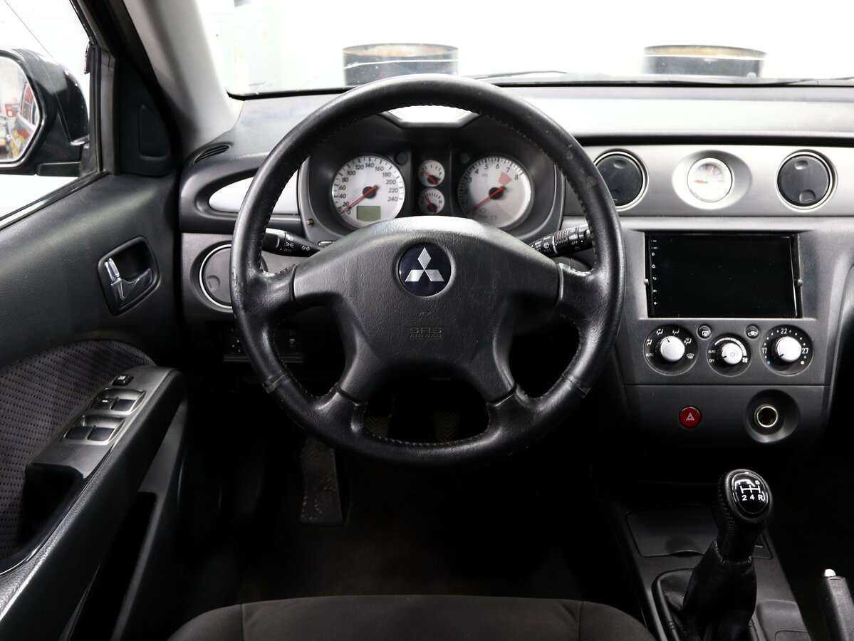 Mitsubishi Outlander 2005 года с пробегом. Фото: #16