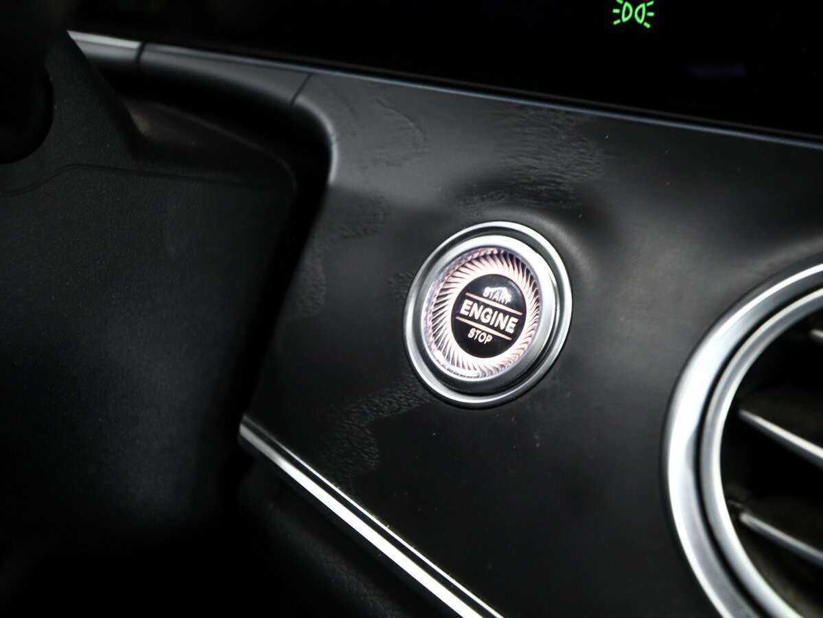 Mercedes-Benz E-Класс 2021 года с пробегом. Фото: #18
