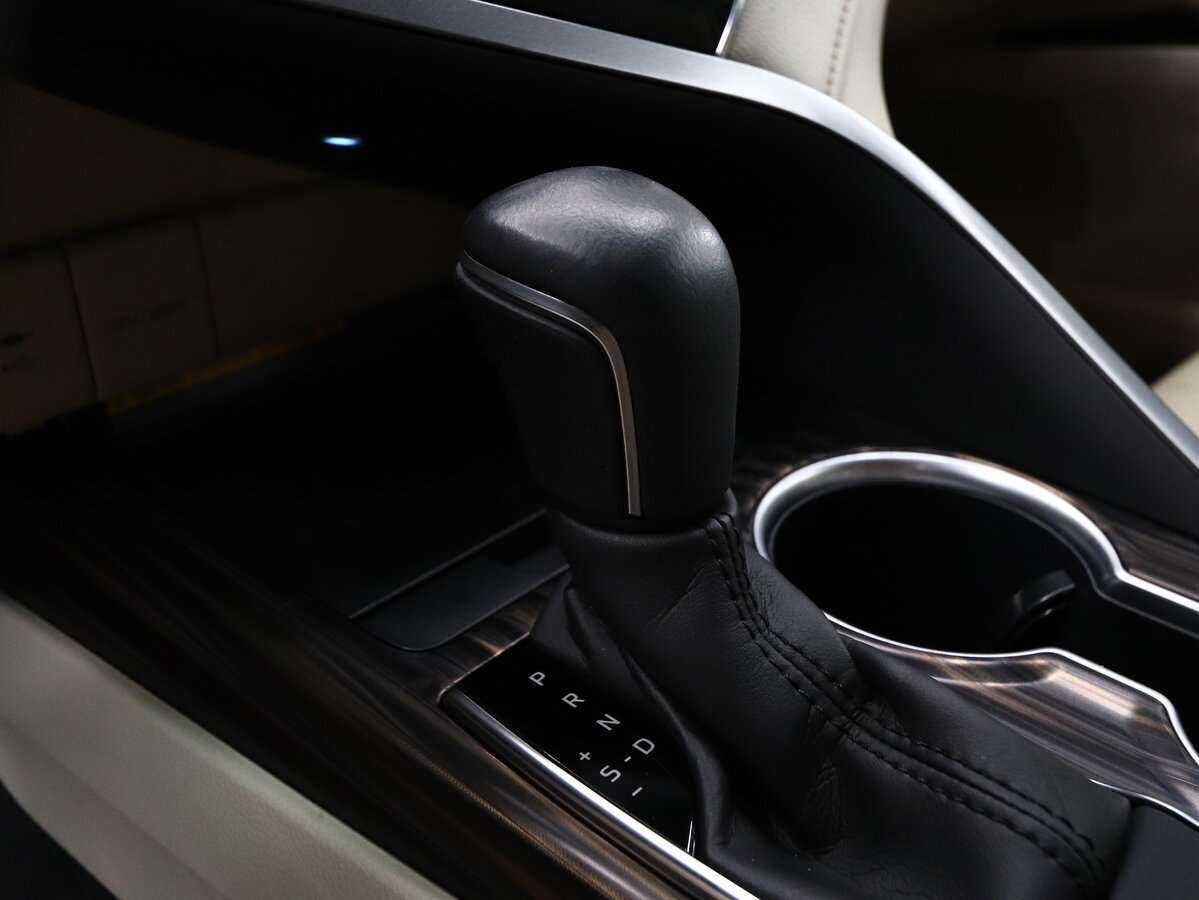 Toyota Camry 2021 года с пробегом. Фото: #9