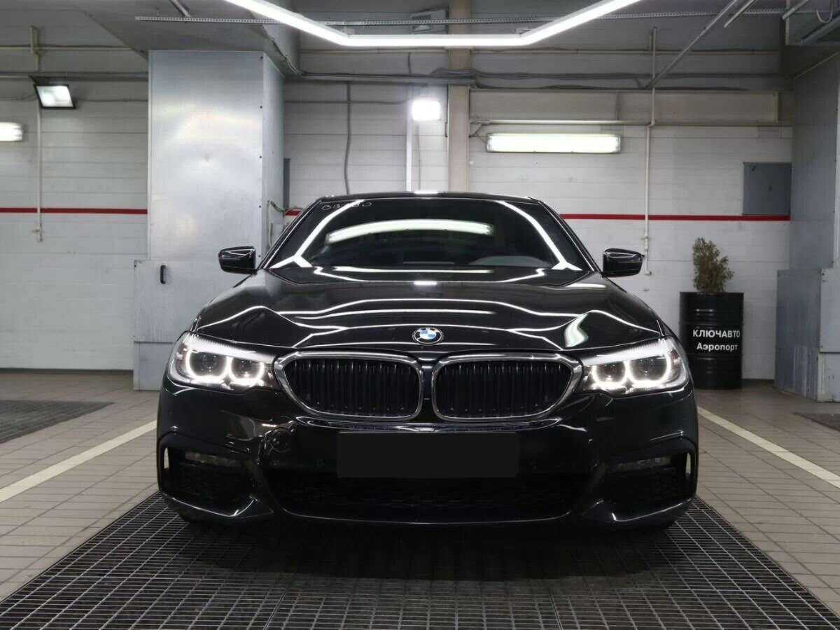 BMW 5 серии 2020 года с пробегом. Фото: #1