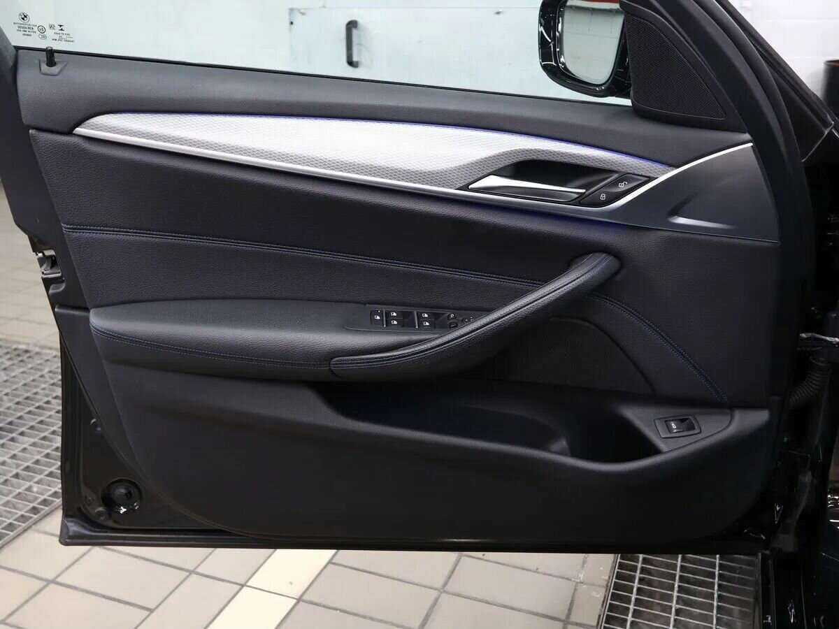 BMW 5 серии 2020 года с пробегом. Фото: #14