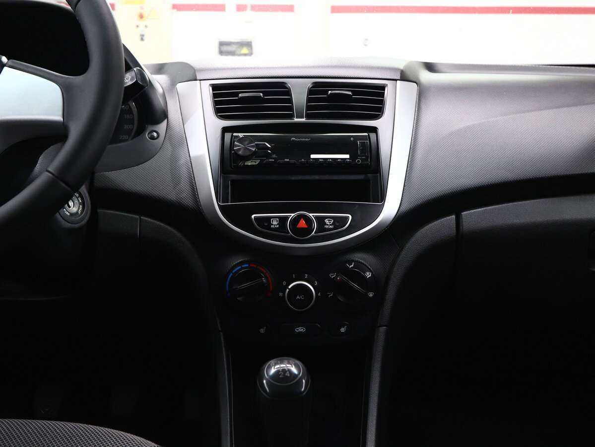 Hyundai Solaris 2011 года с пробегом. Фото: #15