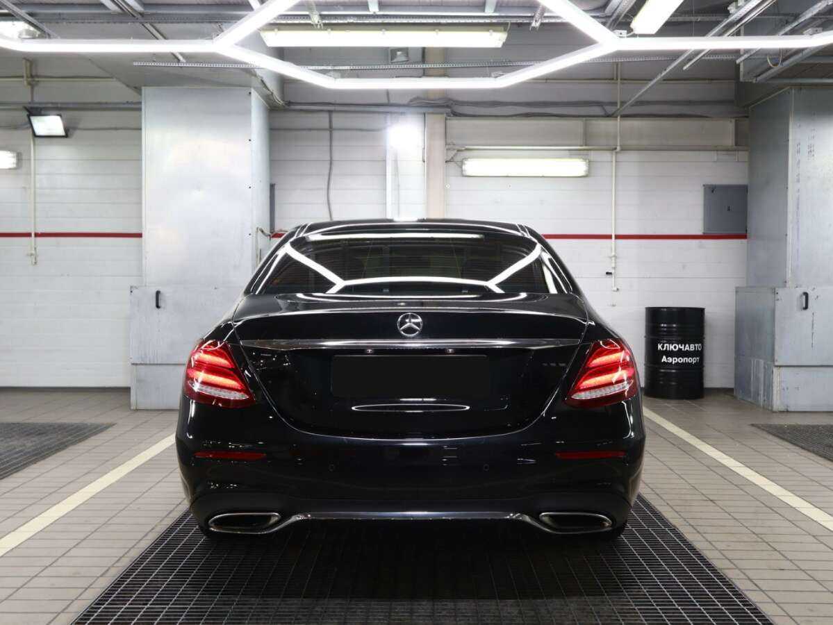 Mercedes-Benz E-Класс 2019 года с пробегом. Фото: #4