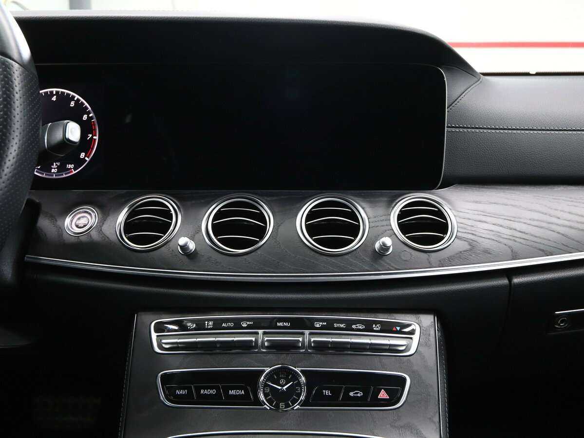 Mercedes-Benz E-Класс 2019 года с пробегом. Фото: #16