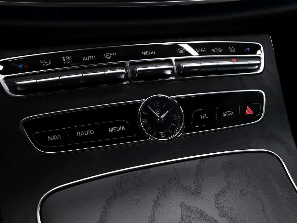 Mercedes-Benz E-Класс 2019 года с пробегом. Фото: #18