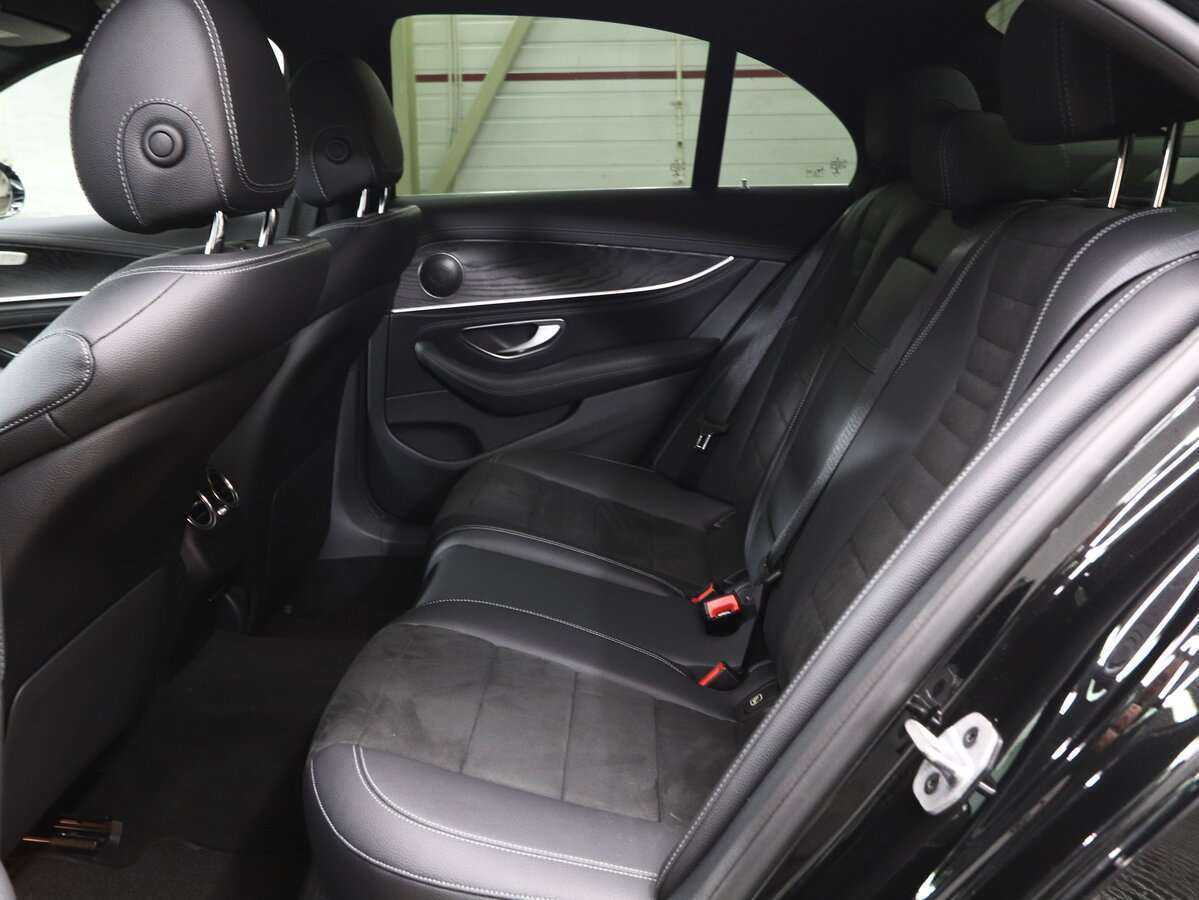 Mercedes-Benz E-Класс 2019 года с пробегом. Фото: #20