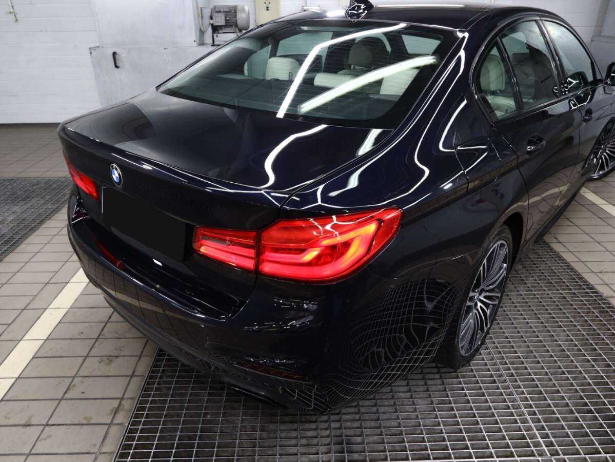 BMW 5 серии 2018 года с пробегом. Фото: #4
