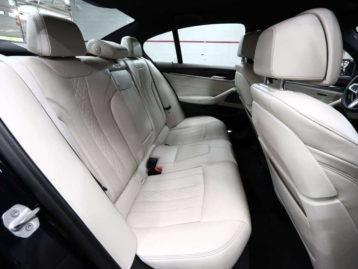 BMW 5 серии 2018 года с пробегом. Фото: #21