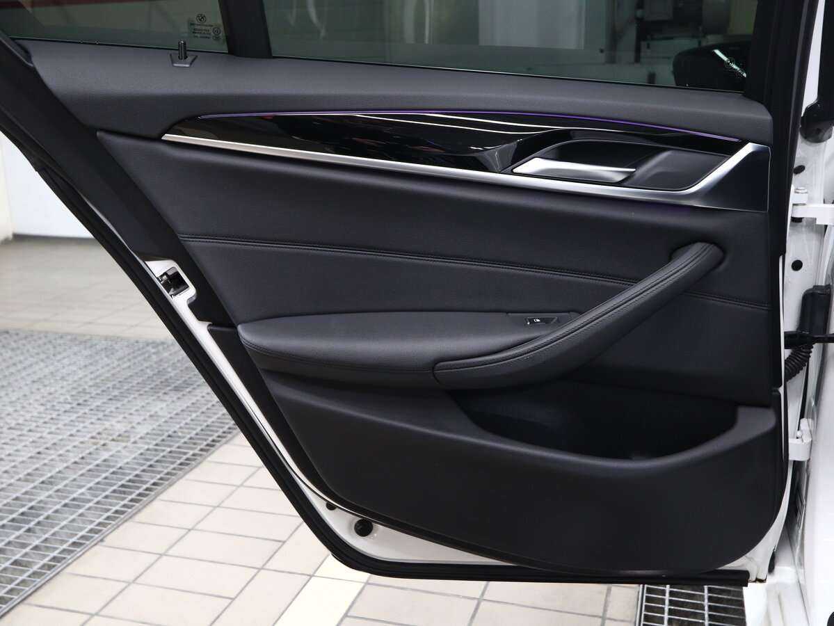 BMW 5 серии 2017 года с пробегом. Фото: #13