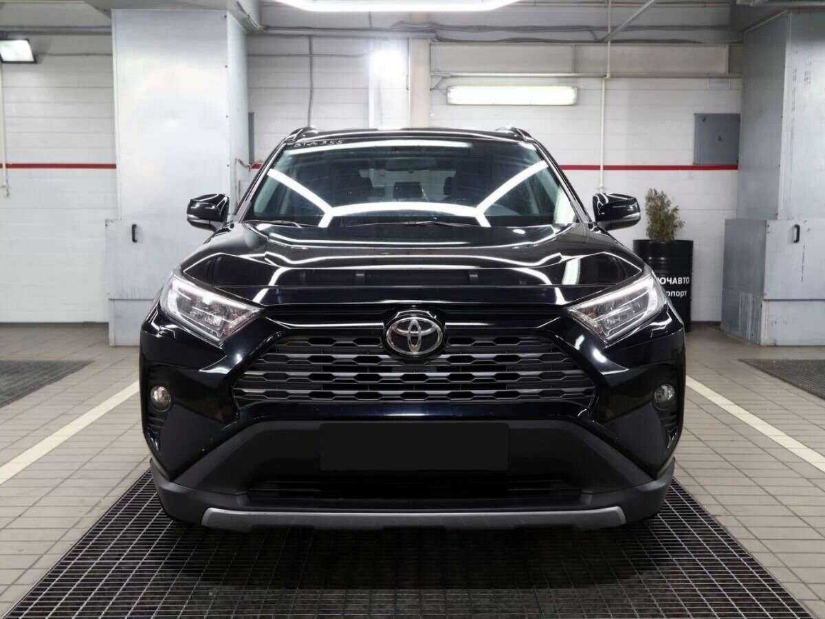 Toyota RAV4 2019 года с пробегом. Фото: #1